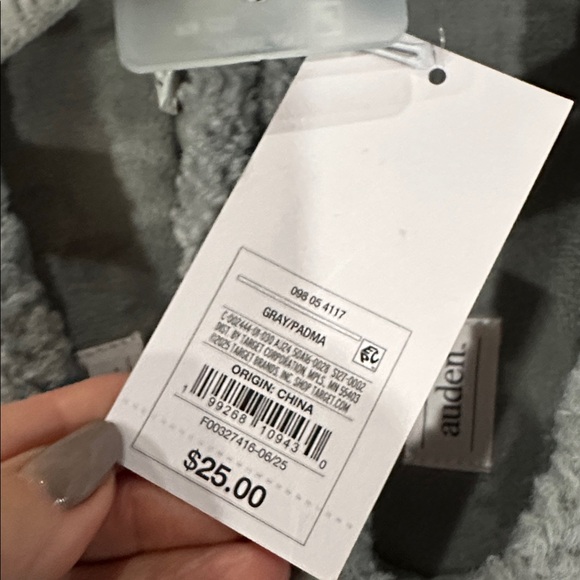 Auden Soft Gray Slippers - Picture 4 of 5